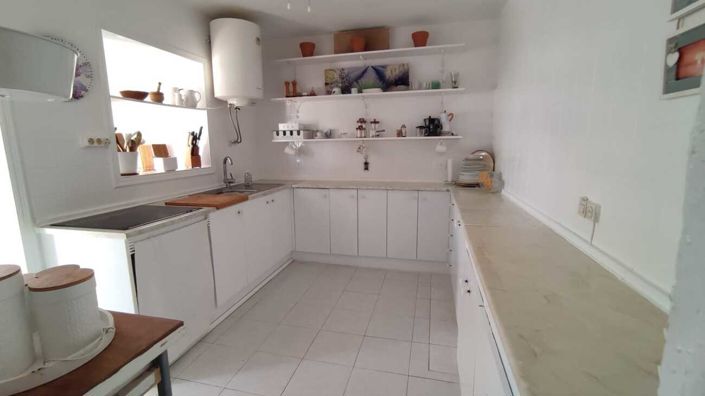 Image No.19-5 Bed Townhouse for sale