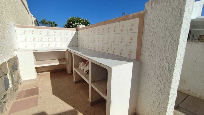 Image No.20-5 Bed Townhouse for sale