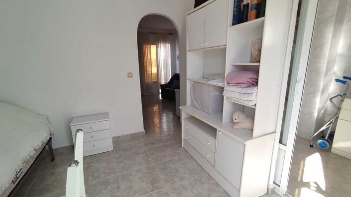 Image No.29-5 Bed Townhouse for sale