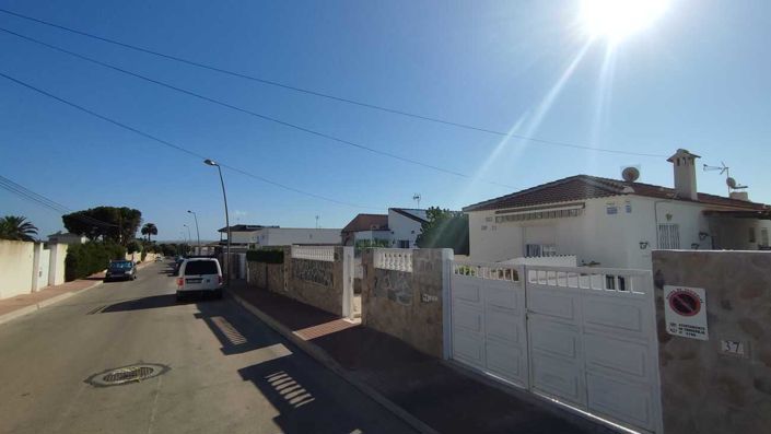 Image No.33-5 Bed Townhouse for sale