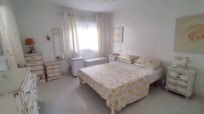 Image No.7-5 Bed Townhouse for sale