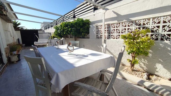 Image No.8-5 Bed Townhouse for sale