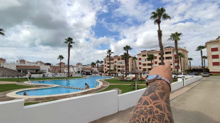 Image No.20-2 Bed Apartment for sale