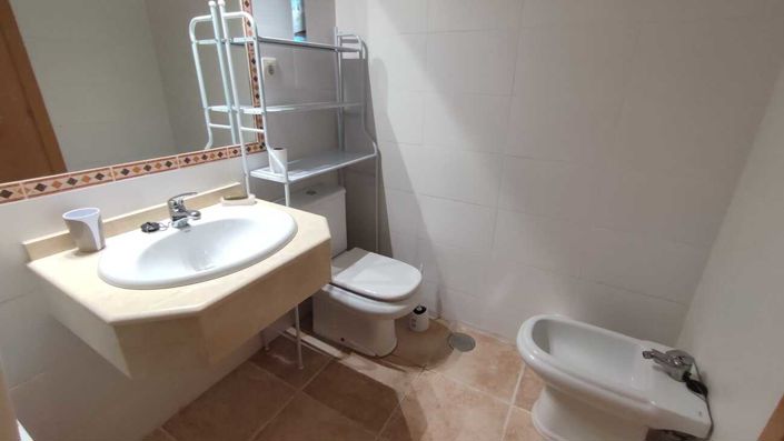 Image No.20-2 Bed Apartment for sale