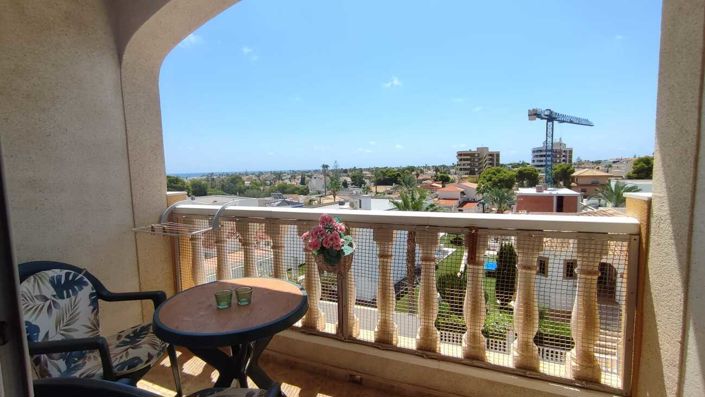 Image No.11-2 Bed Property for sale