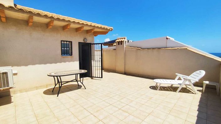 Image No.21-2 Bed Property for sale