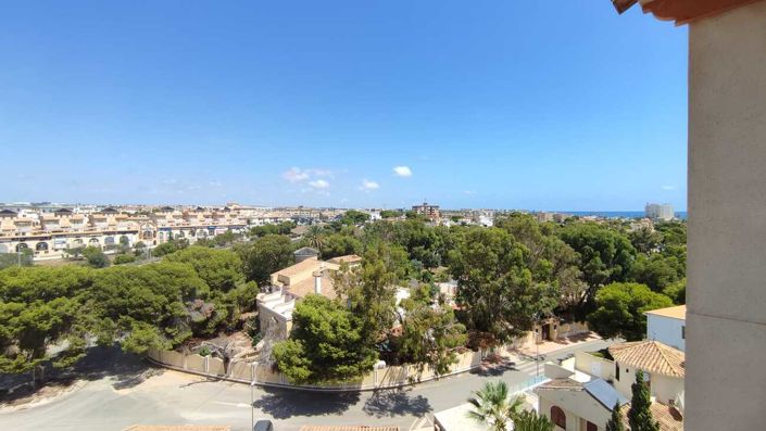 Image No.7-2 Bed Property for sale