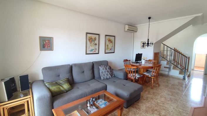 Image No.10-2 Bed Property for sale