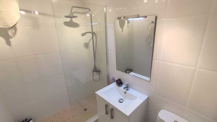 Image No.19-2 Bed Apartment for sale