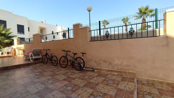 Image No.15-3 Bed Townhouse for sale