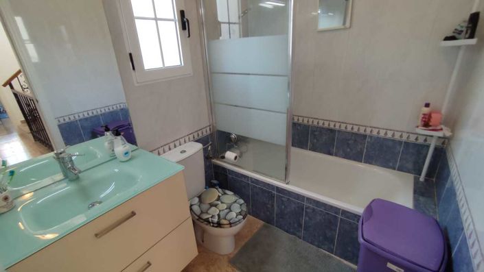 Image No.5-3 Bed Townhouse for sale