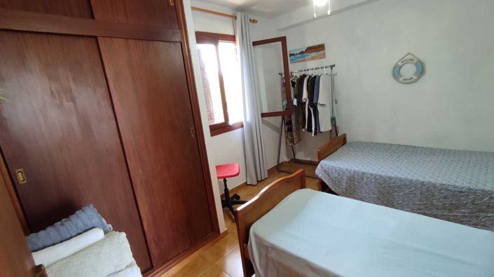 Image No.19-2 Bed Property for sale