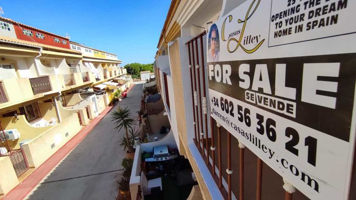 Image No.18-3 Bed Townhouse for sale