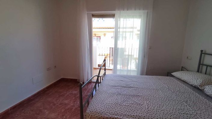 Image No.20-3 Bed Townhouse for sale