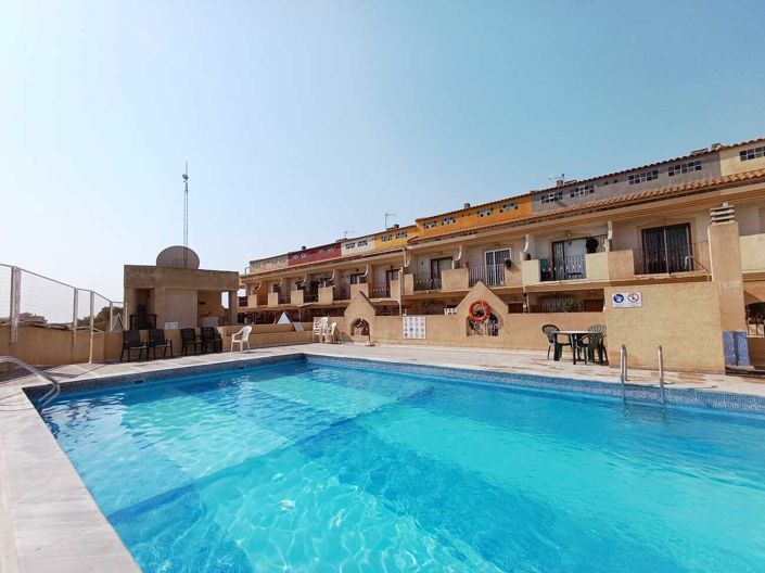 Image No.8-3 Bed Townhouse for sale