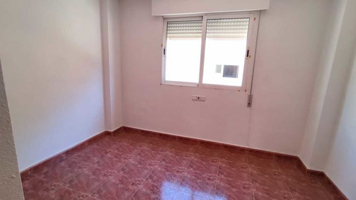 Image No.18-3 Bed Townhouse for sale