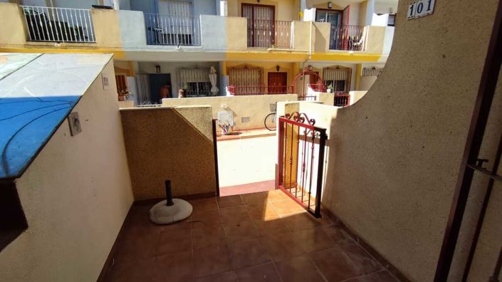 Image No.10-3 Bed Townhouse for sale