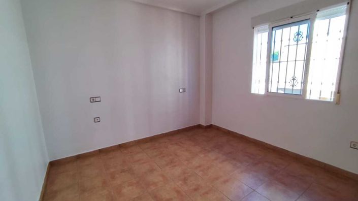 Image No.15-5 Bed Villa for sale