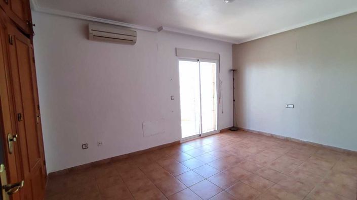 Image No.19-5 Bed Villa for sale