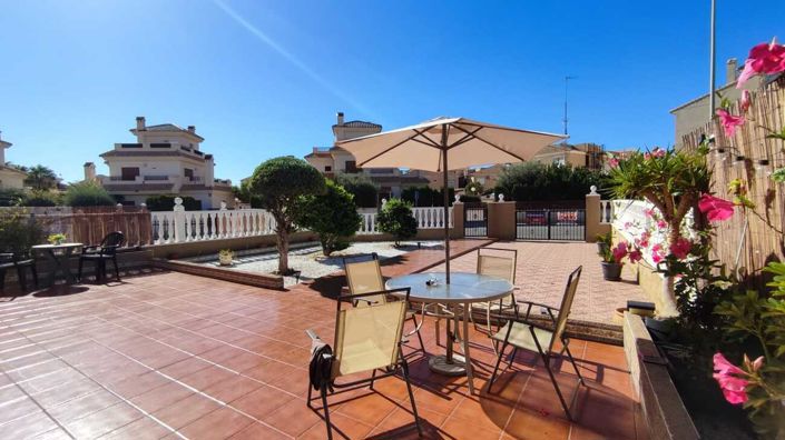 Image No.10-2 Bed Villa for sale