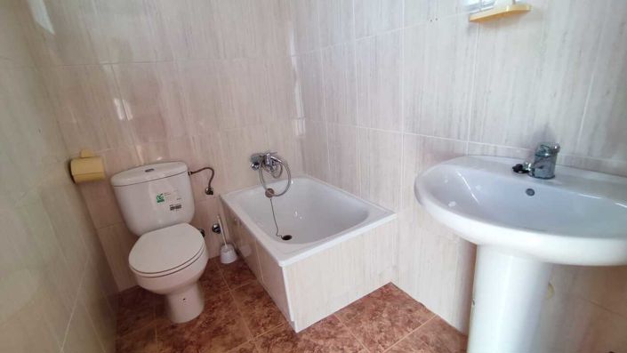 Image No.7-3 Bed Quad for sale