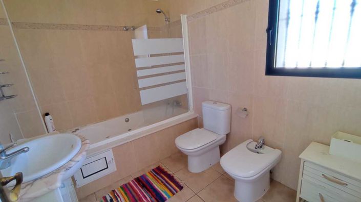 Image No.26-4 Bed Villa for sale