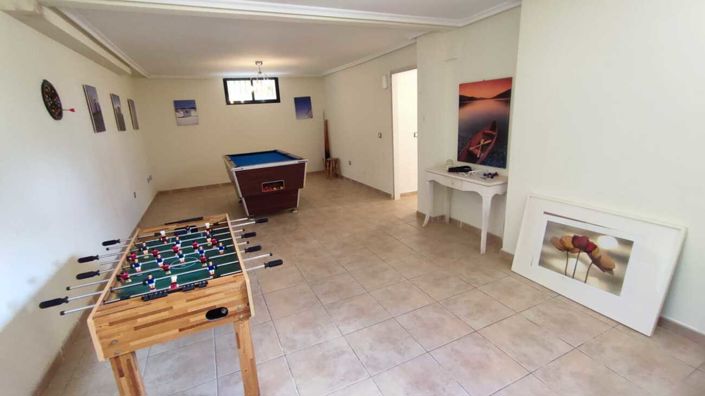 Image No.4-4 Bed Villa for sale