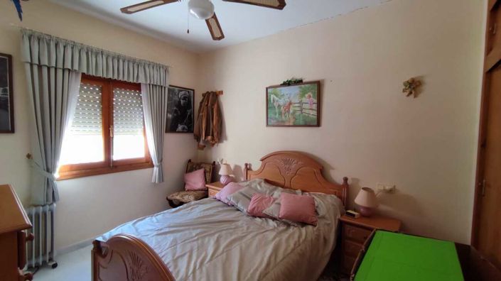 Image No.10-2 Bed Bungalow for sale