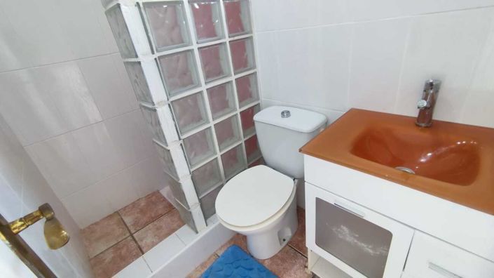 Image No.18-2 Bed Villa for sale