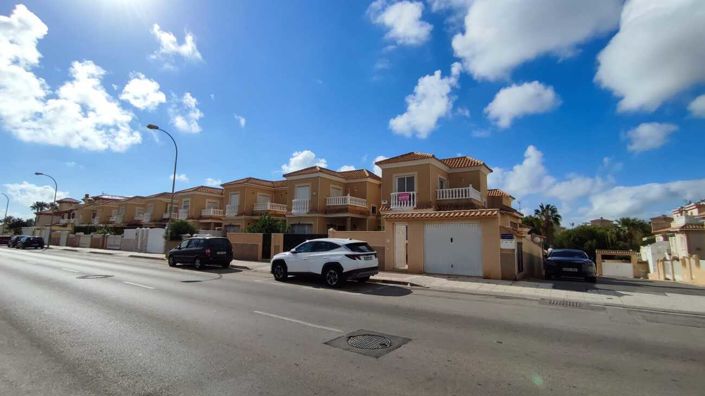 Image No.24-2 Bed Villa for sale