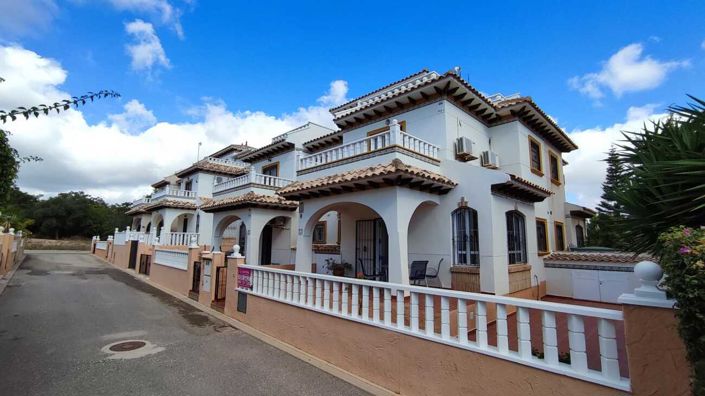 Image No.12-2 Bed Villa for sale