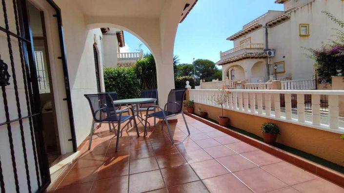 Image No.10-2 Bed Villa for sale