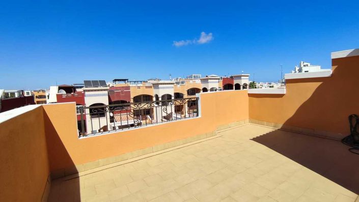 Image No.25-3 Bed Quad for sale