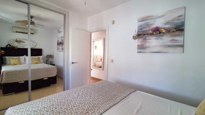 Image No.20-2 Bed Bungalow for sale