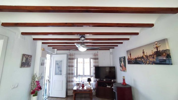 Image No.18-2 Bed Townhouse for sale