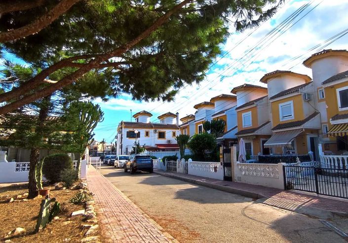 Image No.10-2 Bed Townhouse for sale