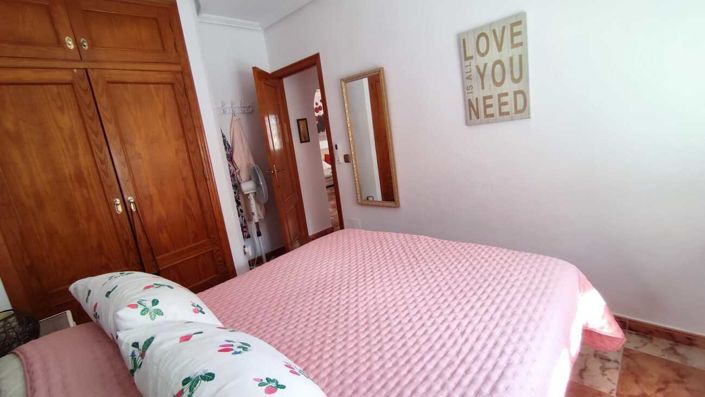 Image No.15-2 Bed Bungalow for sale