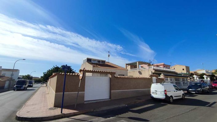 Image No.9-4 Bed Villa for sale