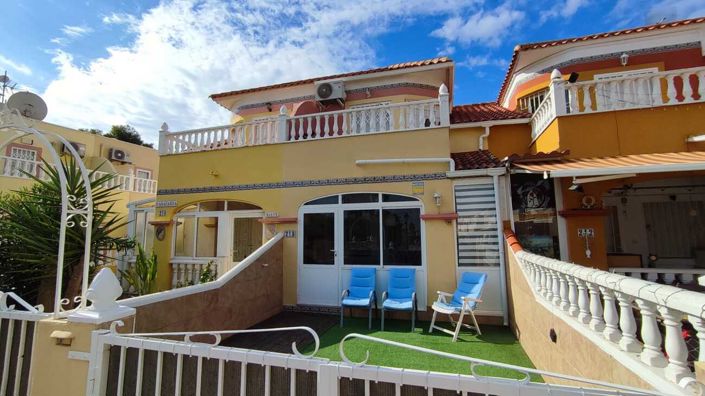 Image No.2-2 Bed Townhouse for sale