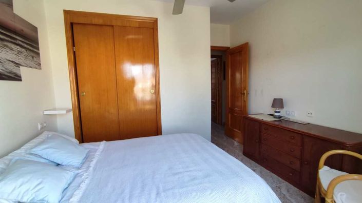 Image No.17-2 Bed Townhouse for sale