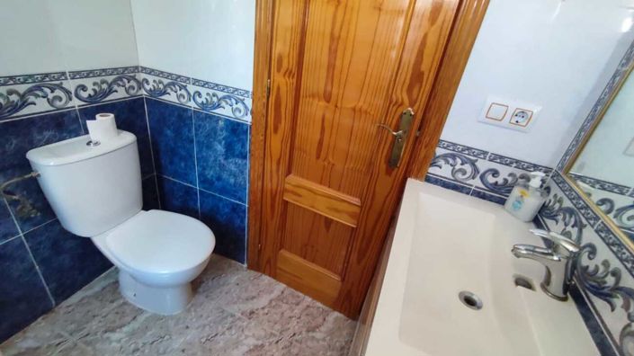 Image No.22-2 Bed Townhouse for sale