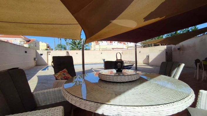 Image No.18-5 Bed Villa for sale