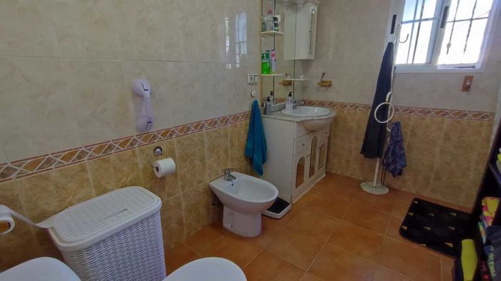 Image No.24-5 Bed Villa for sale