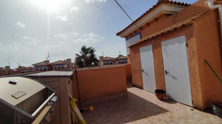 Image No.21-3 Bed Apartment for sale