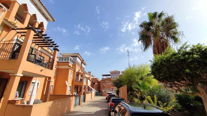 Image No.25-3 Bed Apartment for sale