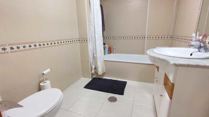 Image No.17-2 Bed Apartment for sale