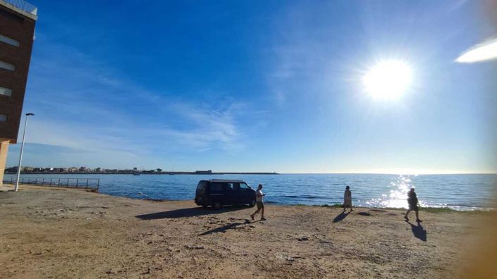 Image No.8-1 Bed Property for sale