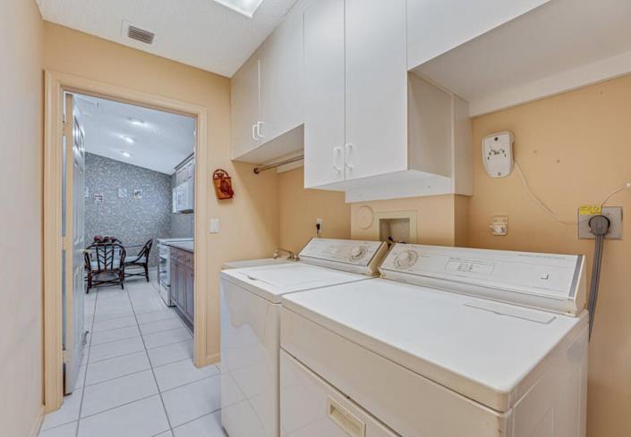 Image No.35-3 Bed House for sale