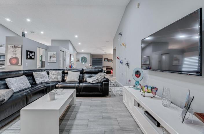 Image No.16-2 Bed Condo for sale