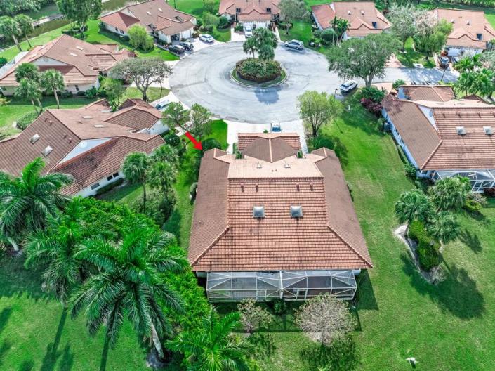 Image No.37-2 Bed Villa for sale